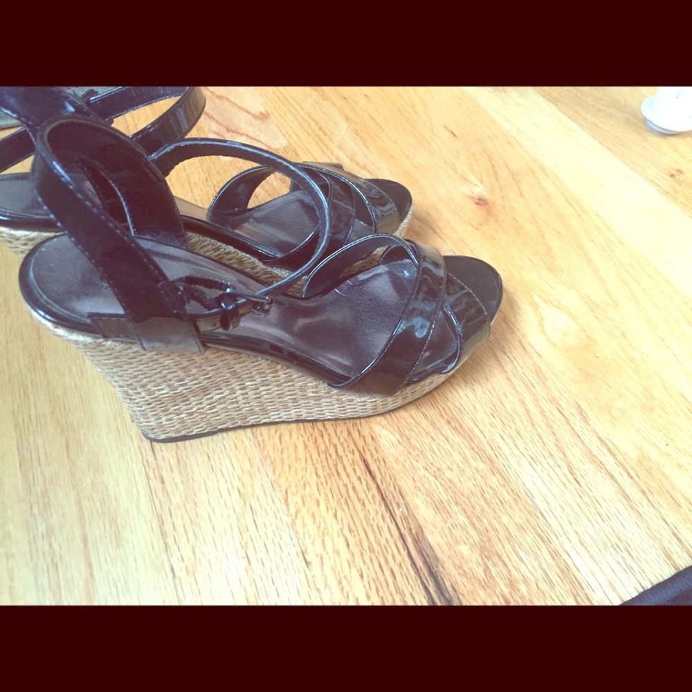 Charles David Patent leather sandals